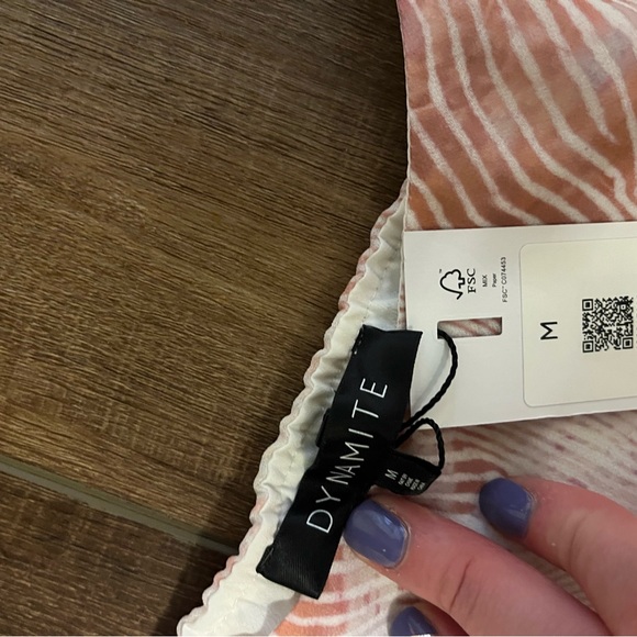 Dynamite Romper - Picture 2 of 2